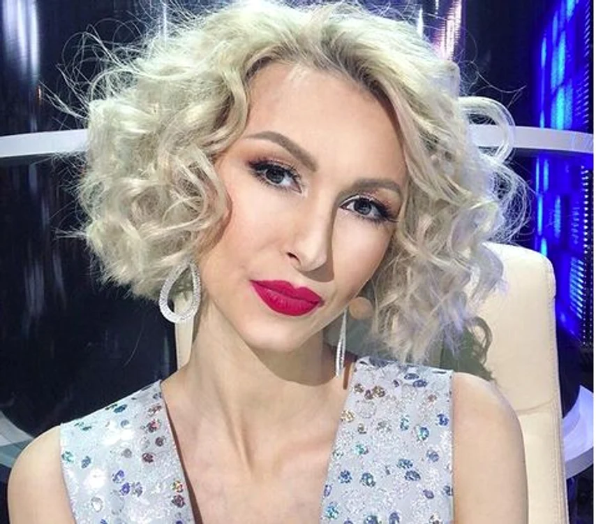 Andreea Bălan are o fetiță, pe Ella, și urmează să mai devină mama unei fetițe, în scurt timpFoto: Revista Unica