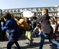International Pillow Fight Bucharest - Bataie cu perne foto david muntean