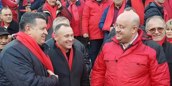 Cumetrii politice Costantin Rădulescu - Mircia-Gutău - Eugen-Neaţă - preşedinte de Consiliul Judeţean