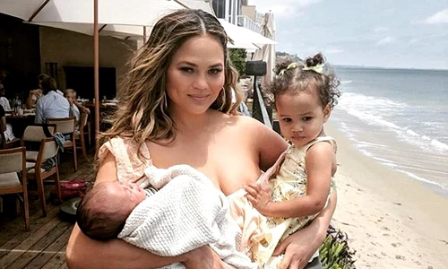chrissy teigen4 jpg jpeg