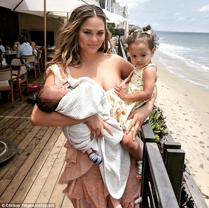 chrissy teigen4 jpg jpeg