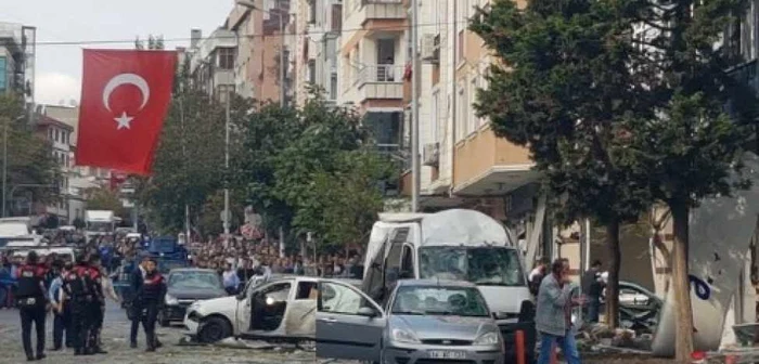 O explozie a avut loc în apropierea unei secţii de poliţie din Istanbul Foto: @haber10/ Twitter