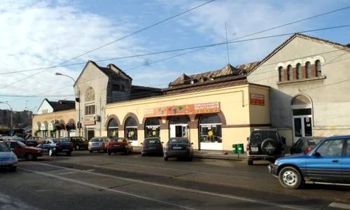 Hala Matache, vandalizată  Autorităţile îşi pasează vina jpeg