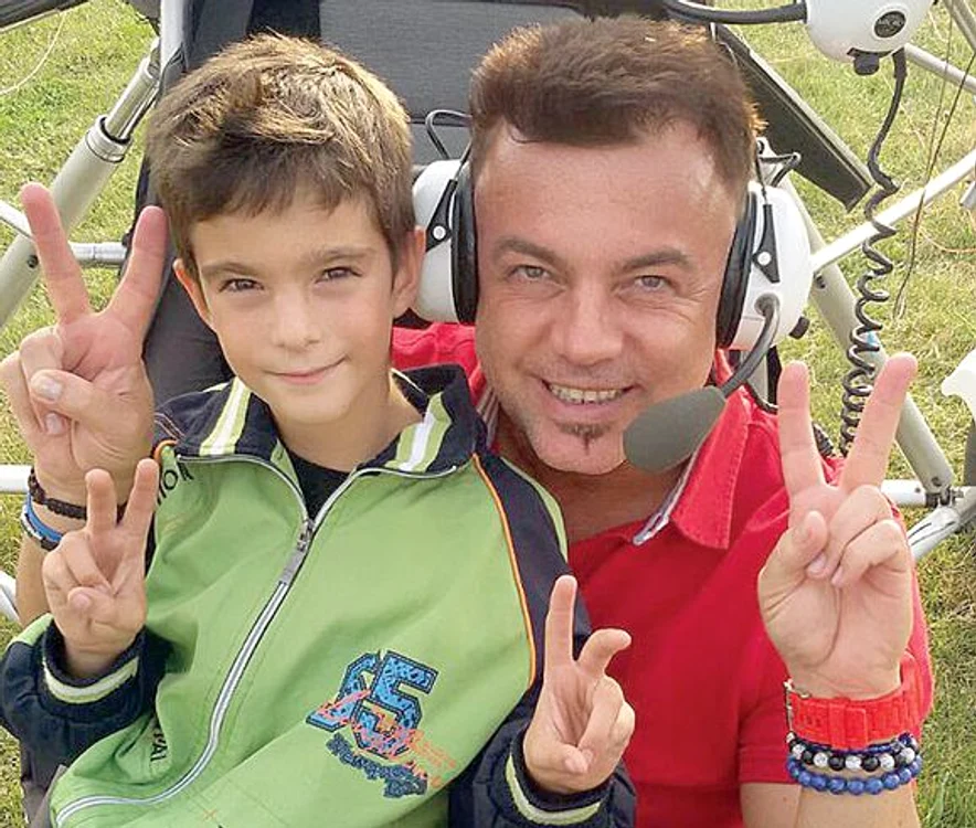 David, fiul lui Adrian, ştie pe de rost toate transferurile şi clasamenteleFoto Arhivă Personală