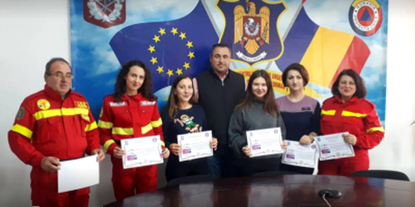 O parte dintre voluntarii ISU Teleorman  FOTO: ISU Teleorman