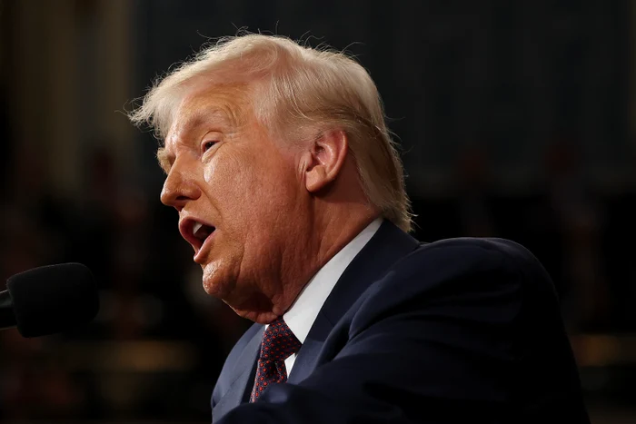 Donald Trump spune că negociatorii săi sunt în drum spre Rusia. Foto Profimedia