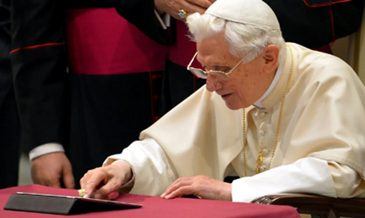 
    Suveranul Pontif  