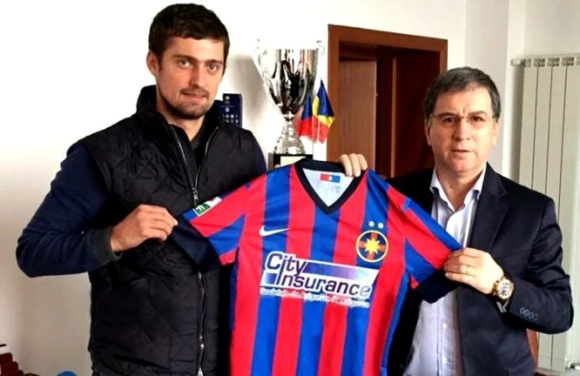 Gabi Tamaş (stânga) n-a mai fost dorit în Anglia şi a semnat cu Steaua