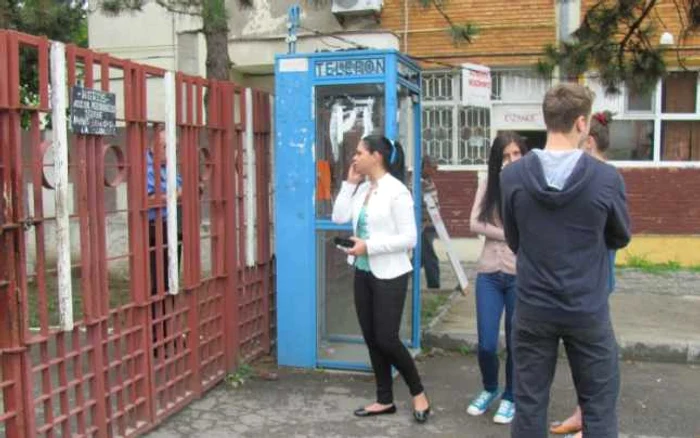 Absolvenţii de liceu au fost dezamăgiţi de subiecte probei la Limba Română FOTO: M.S.