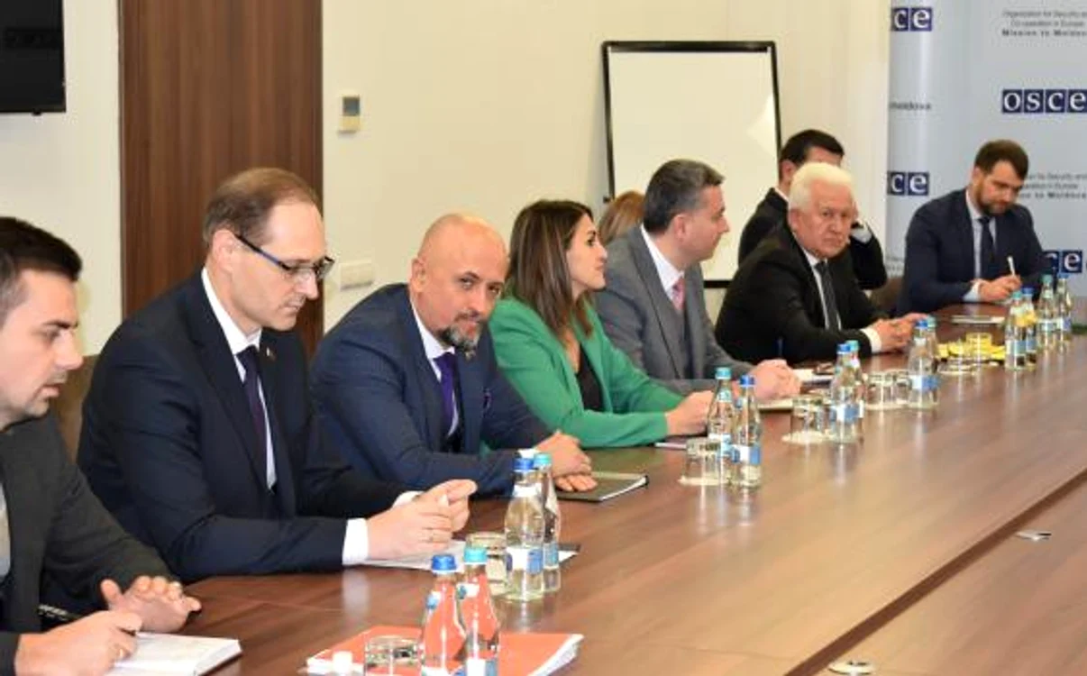 Întrunirea în formatul 1+1 nu s-a încheiat cu rezultate. FOTO: Gov.md