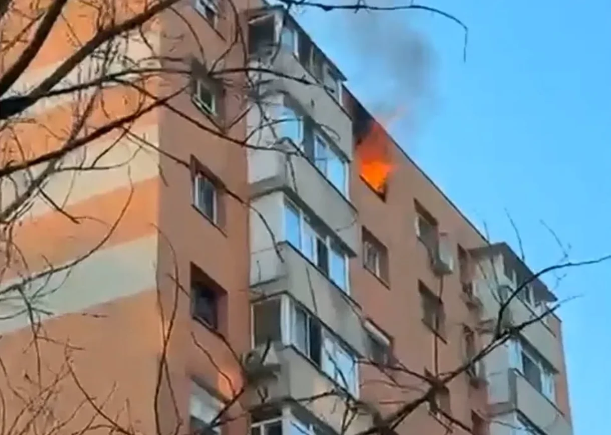 Panică într-un apartament din Sectorul 3: o trotinetă electrică lăsată la încărcat a explodat