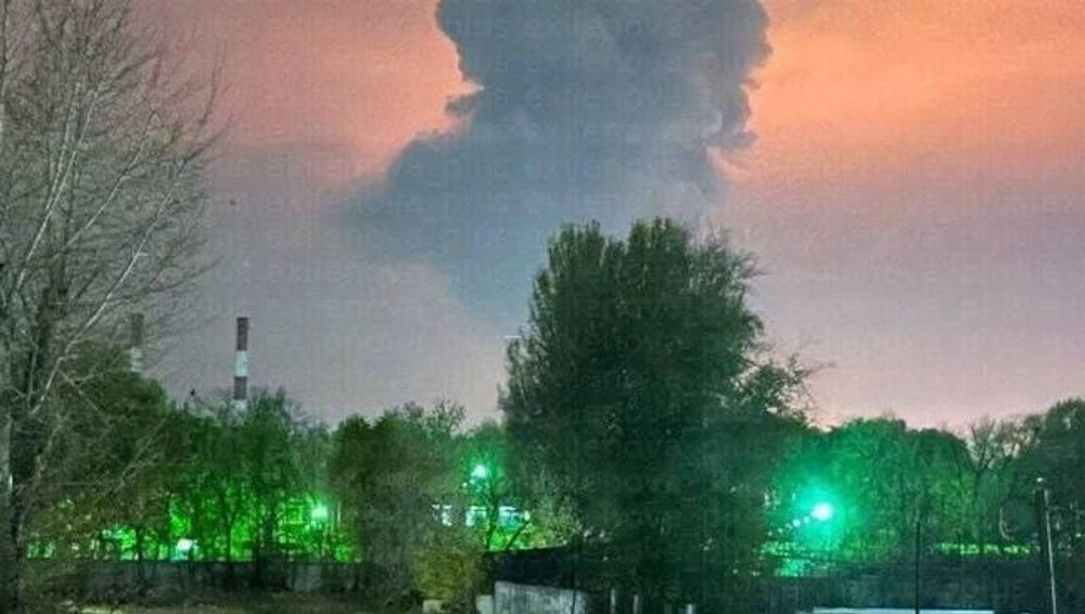 O rafinărie de gaz din Rusia, cuprinsă de flăcări după un atac cu drone ucrainene