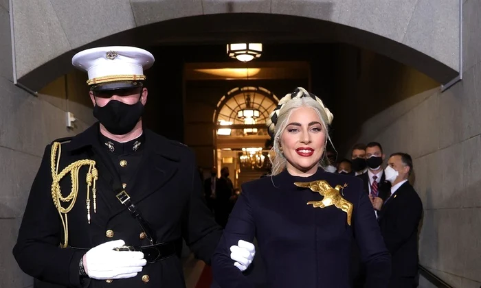 9 lady gaga rochia antiglont la inaugurarea lui joe biden 1 jpg jpeg