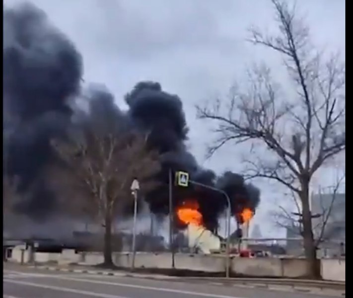 O dronă ucraineană a lovit o fabrică de minereu de fier în regiunea Kursk, anunță Rusia VIDEO
