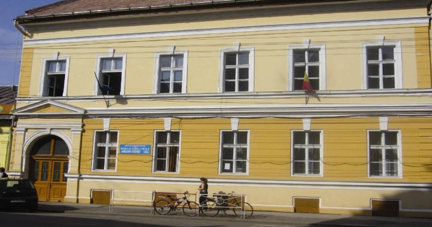 Şcoala Generală Anişoara Odeanu (gen 6) din Lugoj, este în centrul unui scandal sexual FOTO www.scoala6aodeanulugoj.wordpress.com