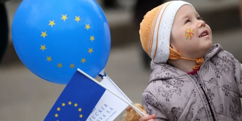 Diplomații le urează moldovenilor o integrare cât mai grabnică în UE