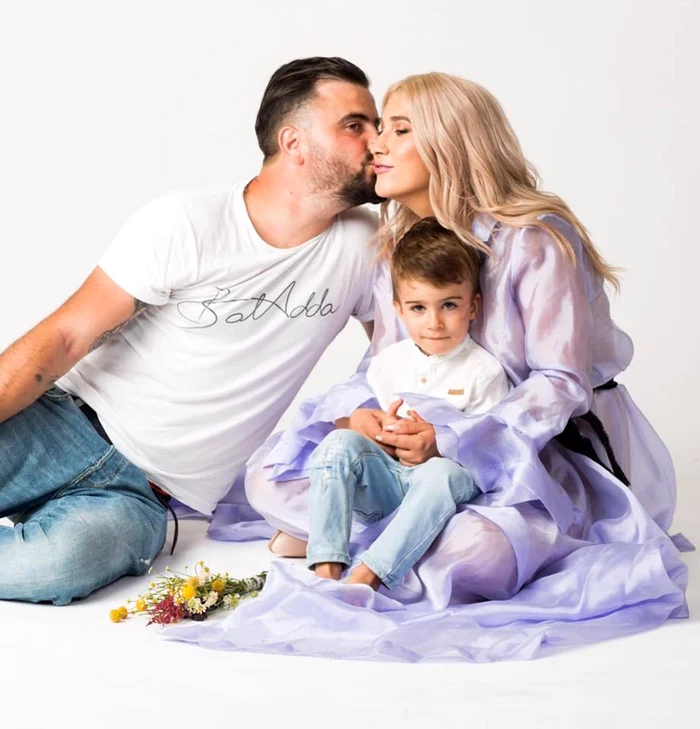 Alex este rodul iubirii lor...nebune.