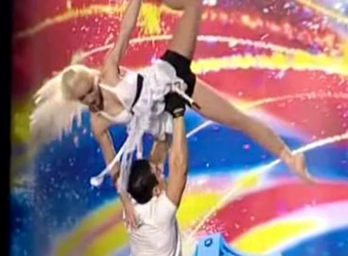 AcroMystic la "Românii au talent"