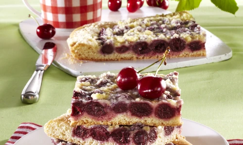tarta cu capsuni jpeg