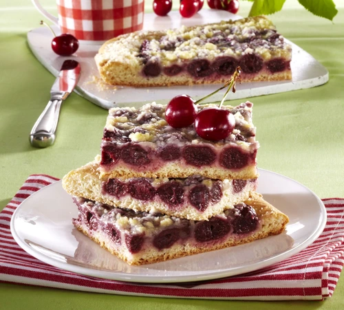 tarta cu capsuni jpeg