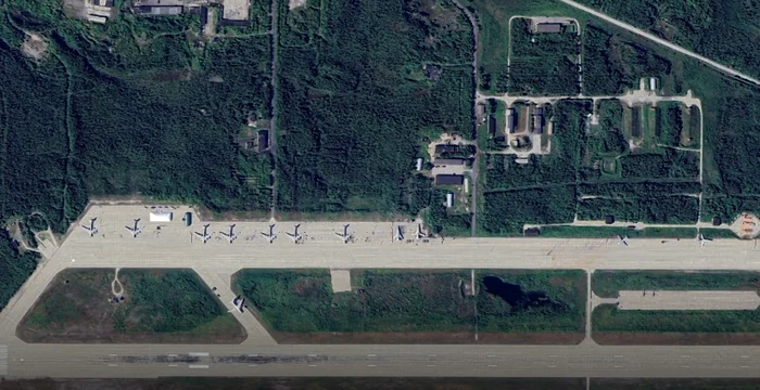 FOTO Rusia masează trupe la granița cu Finlanda și Suedia. Ce arată imaginile surprinse din satelit