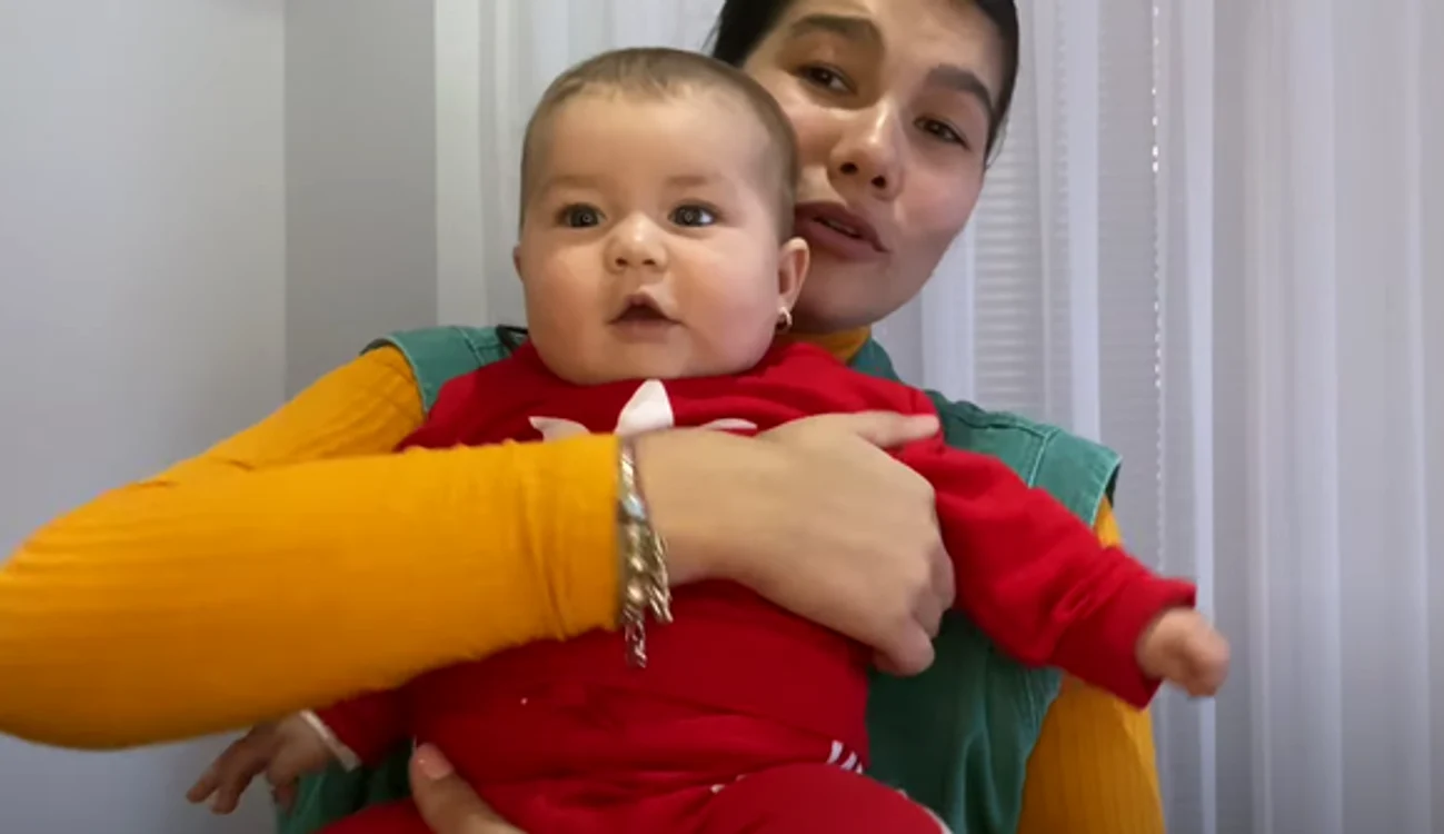 
    Întâlnire emoționantă între generațiifoto: captură Youtube  