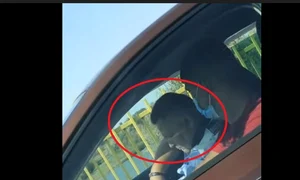 adormit volan politist 696x737 jpeg