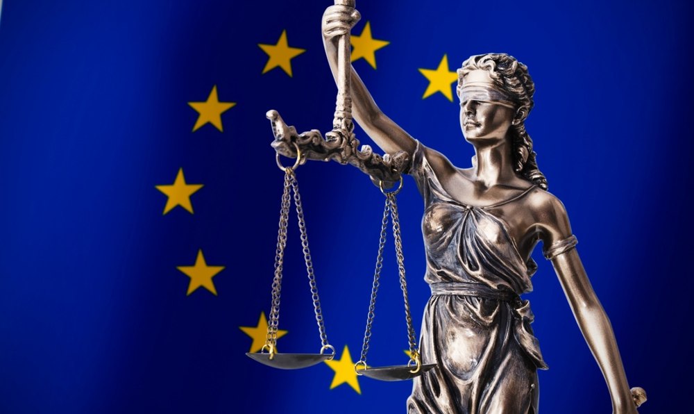 Ce trebuie să evite România în lupta împotriva corupției. Expert: „Nu toate abordările sunt acceptabile într-o democrație liberală”