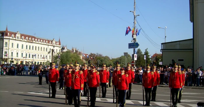 Parada formaţiilor de muzică militară din Bucureşti,
Constanţa, Bistriţa şi Oradea