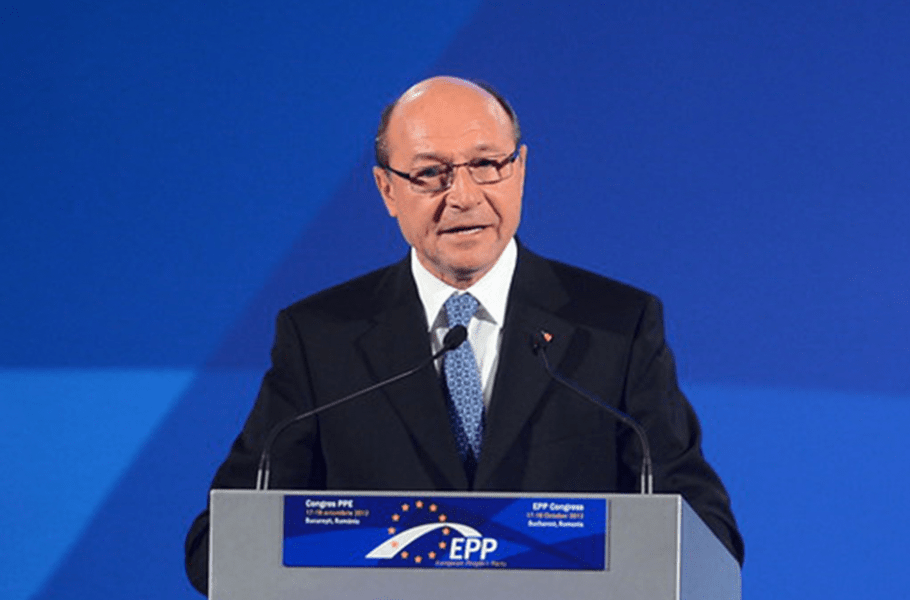 Băsescu renunță să mai conteste decizia prin care a fost declarat colaborator al Securității