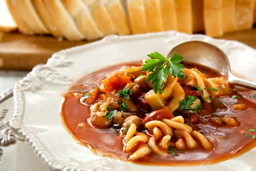 minestrone cu paste jpeg