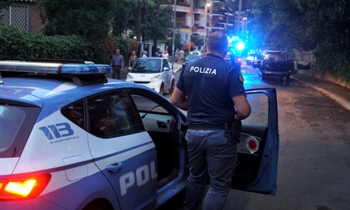 Politia Italia FOTO Shutterstock jpg
