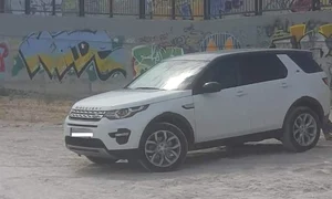 Șoferul conducea un Land Rover Discovery jpeg