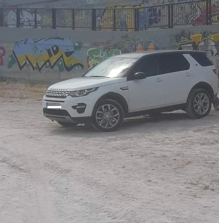Șoferul conducea un Land Rover Discovery