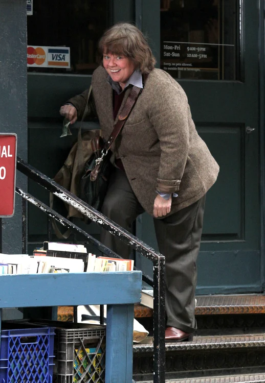 Melissa McCarthy On The Set Of 'Can You Ever Forgive Me?' jpeg