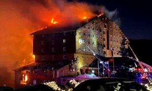 incendiu hotel turkey jpg