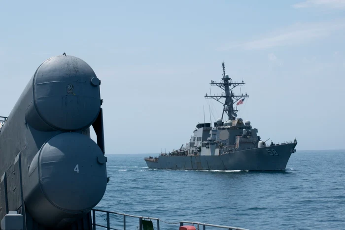 Distrugătorul american „USS Laboon” - foto: Forţele Navale Române