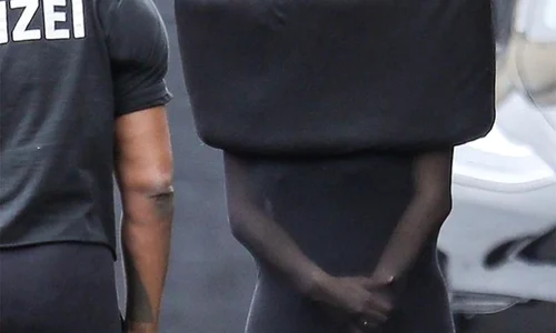 Kanye West și soția lui  foto   Instagram jpg