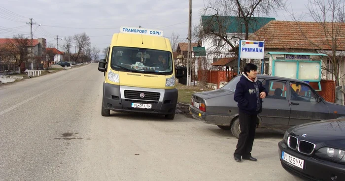 Microbuzele au fost trase pe dreapta la Fîrtăţeşti