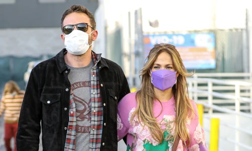 1 jennifer lopez si ben affleck seara de film in familie jpg jpeg