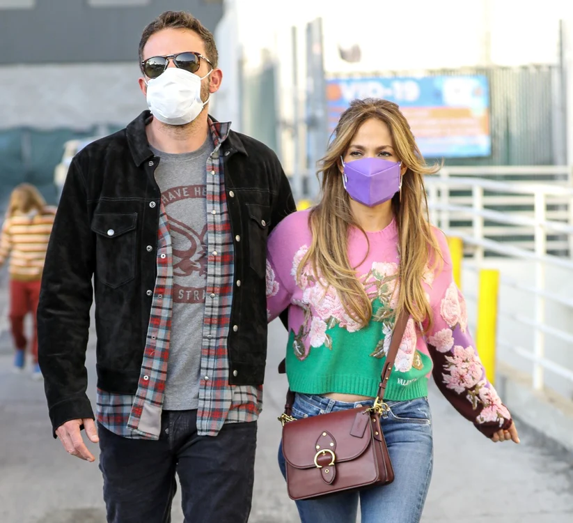 1 jennifer lopez si ben affleck seara de film in familie jpg jpeg