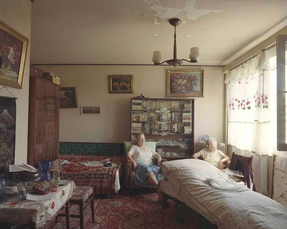 În unele garsoniere sunt înghesuite foarte multe lucruri