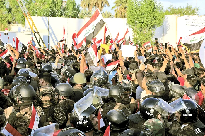 Sunt circa 200 de  morţi în Irak