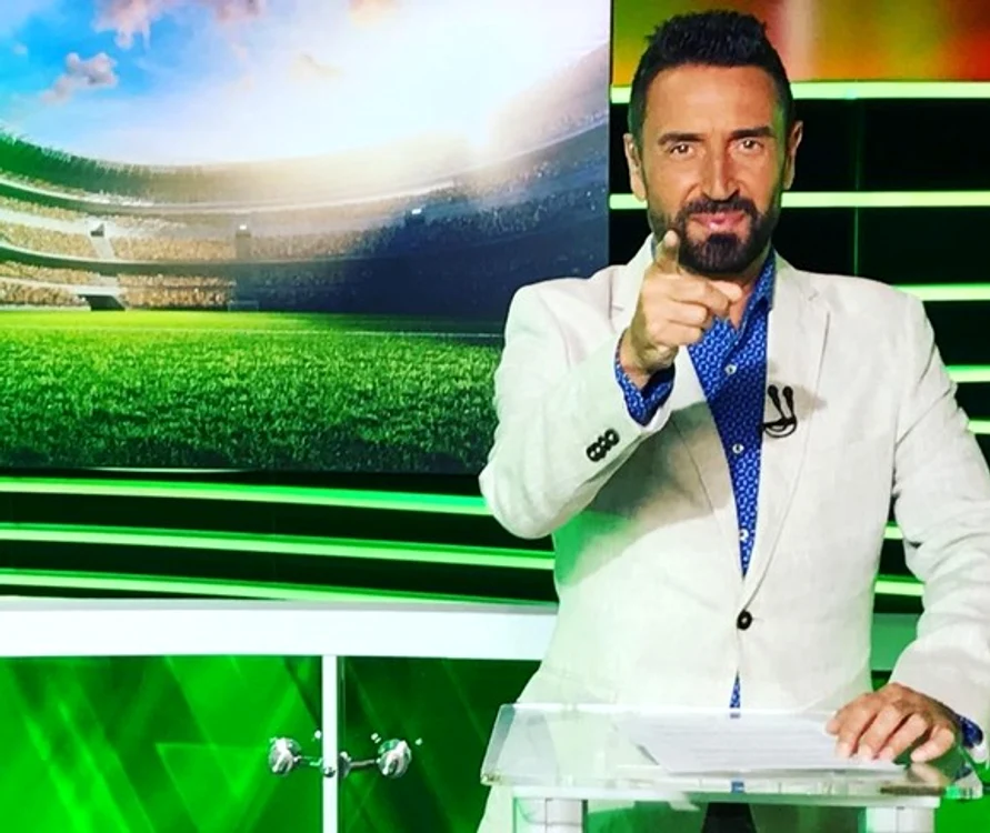 
    Tudor Furdui prezintă Știrile Sportive la TVR  