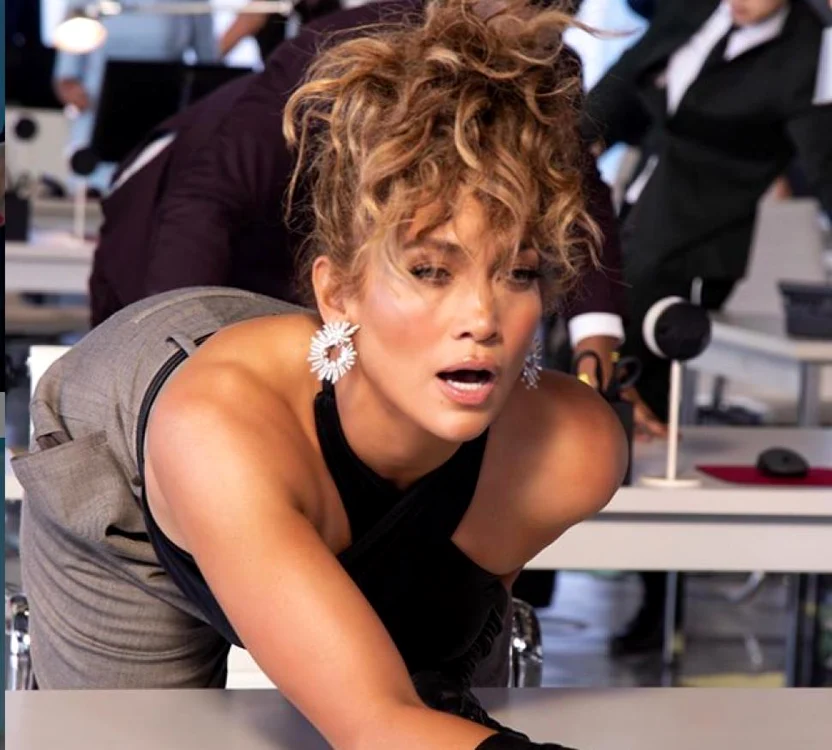 Jennifer Lopez, imagine din videoclipul "PaTi"