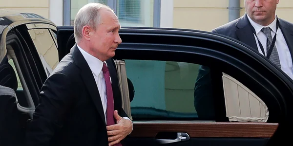 limuzina lui Vladimir Putin accident sau atentat (3) jpg