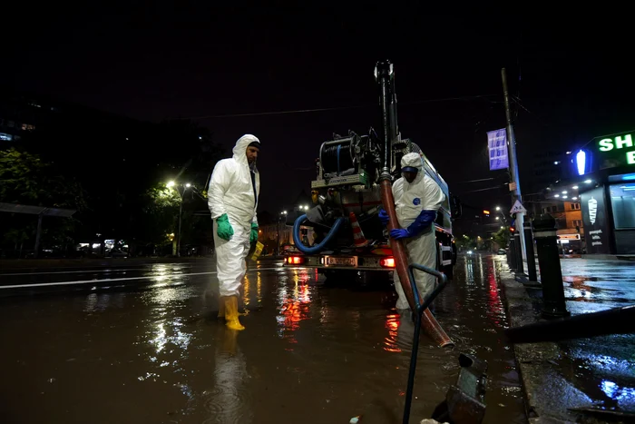 Ploi torențiale în București. Foto: Facebook/Primăria Sectorului 2 București 