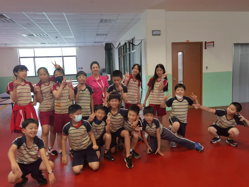 Demeter Boglárka este profesor in china foto arhiva personala