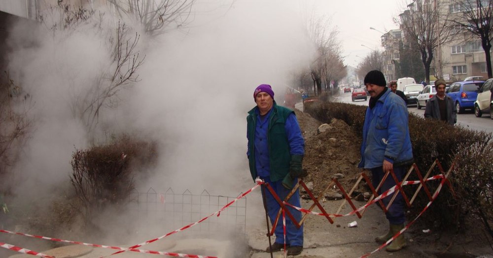 Criză fără sfârșit. Bucureștenii rămân fără apă caldă pe termen nelimitat după ce reparațiile au agravat problema