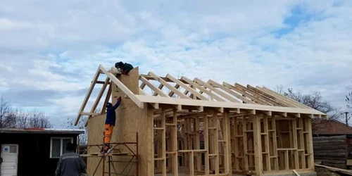 casa construita pentru familia cu patru copii foto facebook licuricii fericiti jpeg